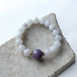 Ice and violet jade Beaded Bracelet